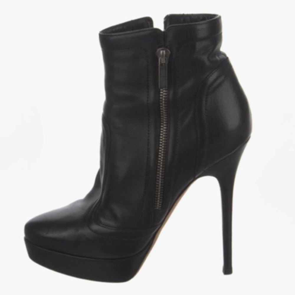 Jimmy Choo Black Leather Ankle Boots - Size 8